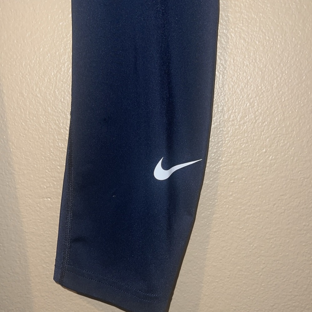 Nike Pro 3/4 Performance Compression Pants - Picture 2 of 6